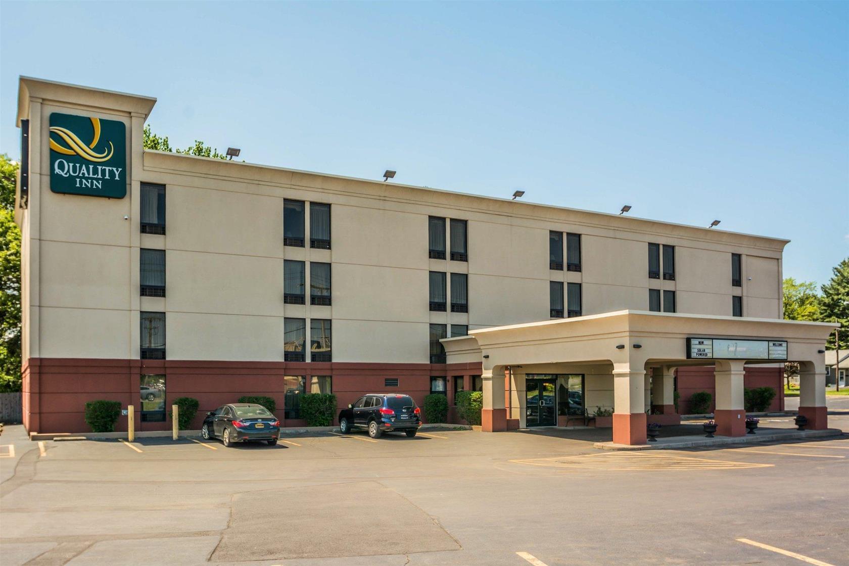 Comfort Inn & Suites Liverpool - Syracuse North Exterior photo