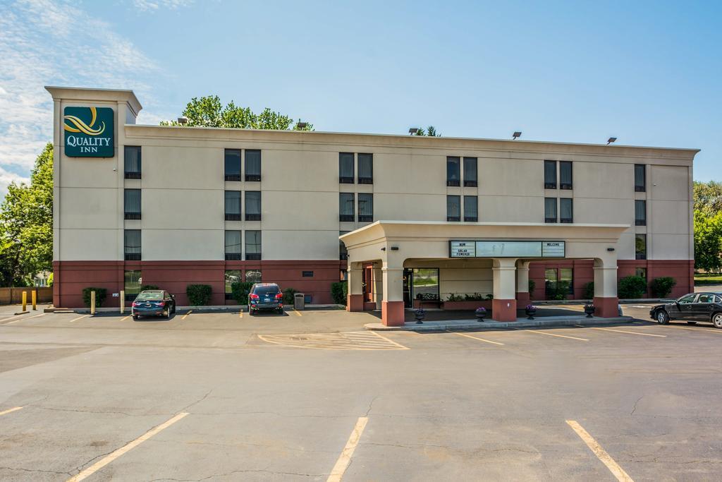 Comfort Inn & Suites Liverpool - Syracuse North Exterior photo