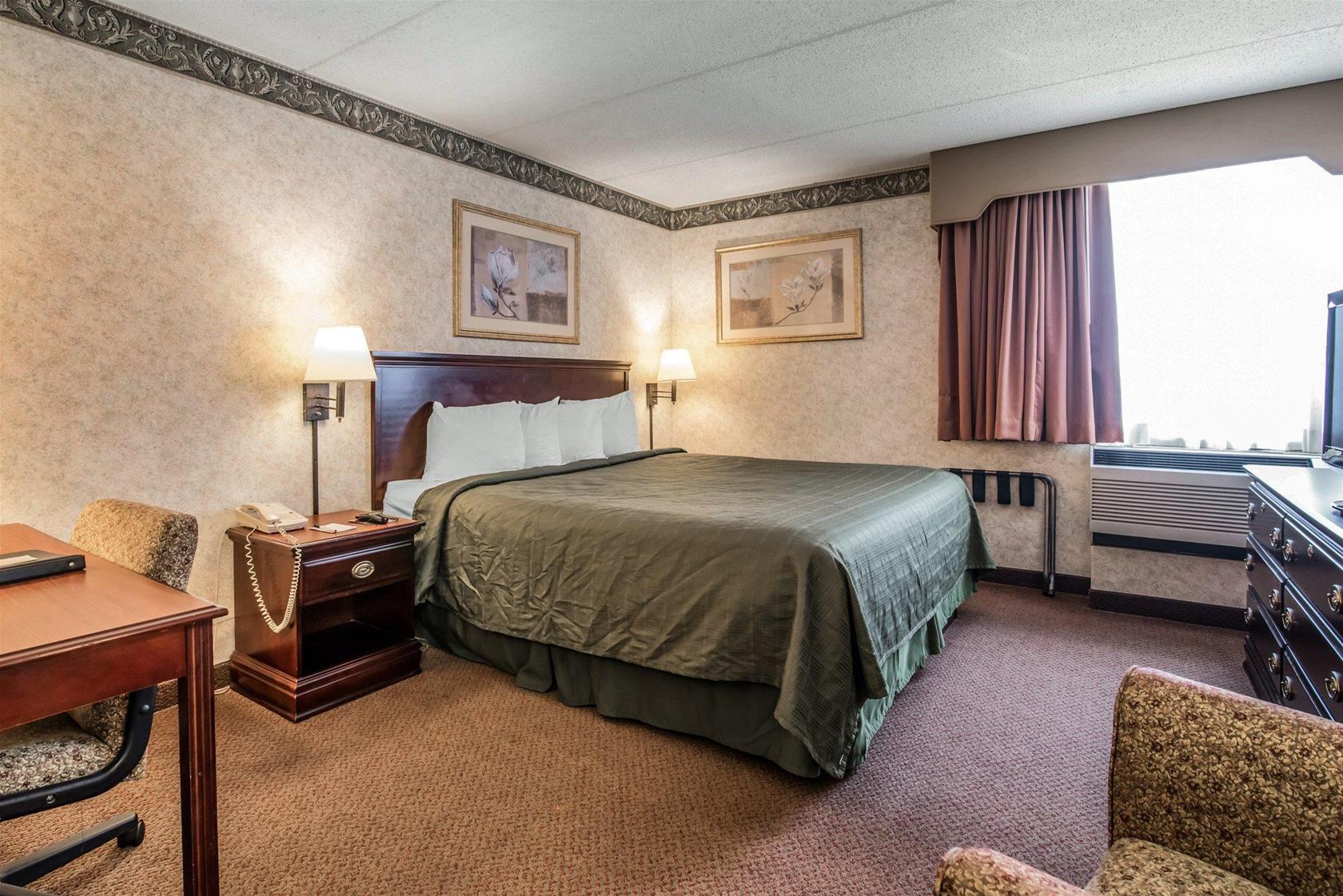 Comfort Inn & Suites Liverpool - Syracuse North Exterior photo