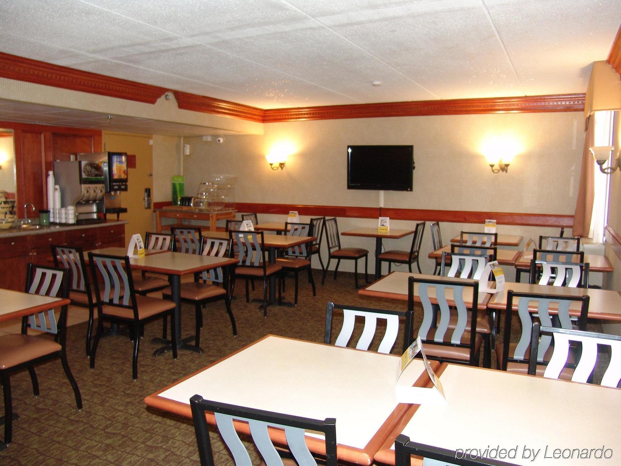 Comfort Inn & Suites Liverpool - Syracuse North Exterior photo