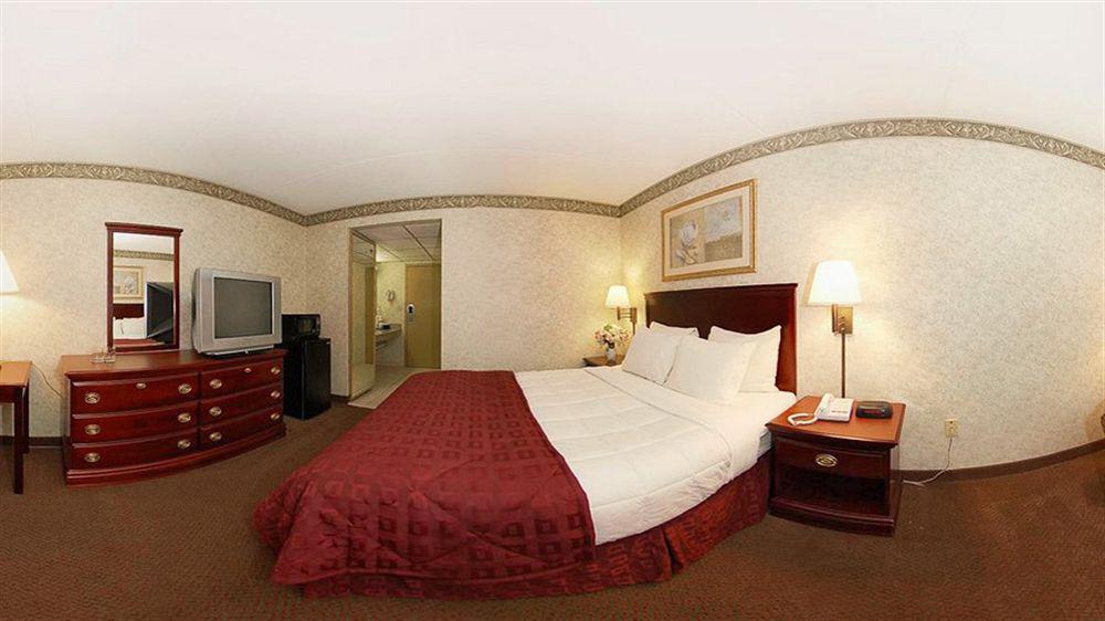 Comfort Inn & Suites Liverpool - Syracuse North Exterior photo